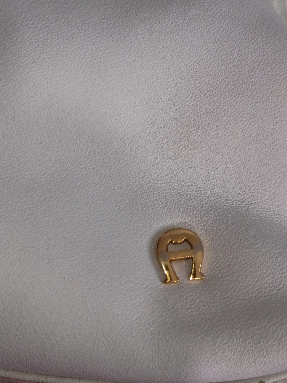 Vintage Etienne Aigner White Leather Crossbody with Gold-Tone Hardware